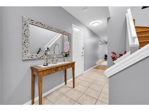 5 Vulcan Court, Hamilton, ON - Indoor