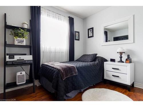 59 Acadia Drive, Welland, ON - Indoor Photo Showing Bedroom