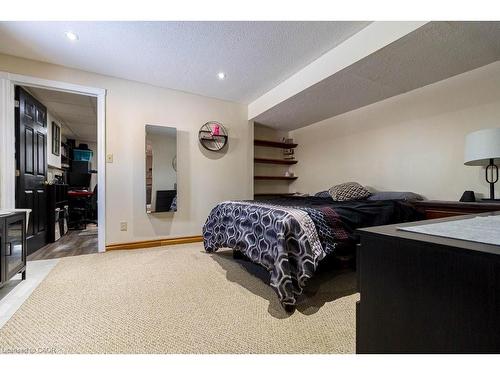 59 Acadia Drive, Welland, ON - Indoor Photo Showing Bedroom