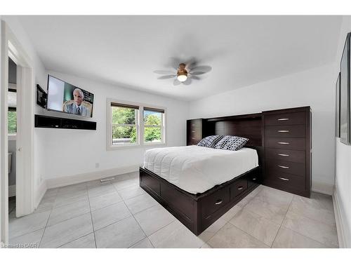 404 Mountain Brow Boulevard E, Hamilton, ON - Indoor Photo Showing Bedroom