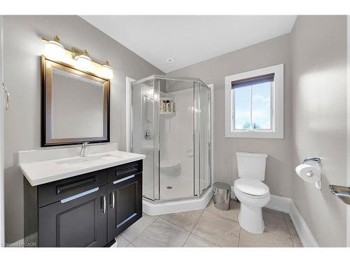 404 Mountain Brow Boulevard E, Hamilton, ON - Indoor Photo Showing Bathroom