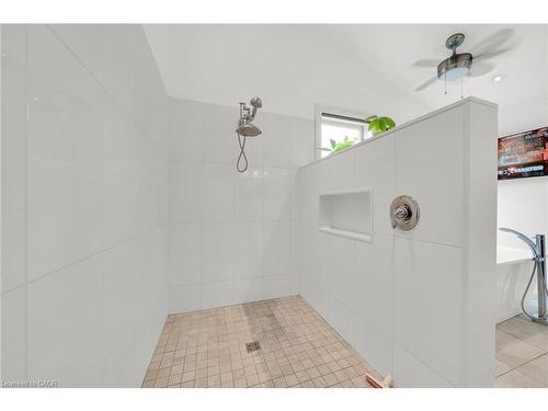 404 Mountain Brow Boulevard E, Hamilton, ON - Indoor