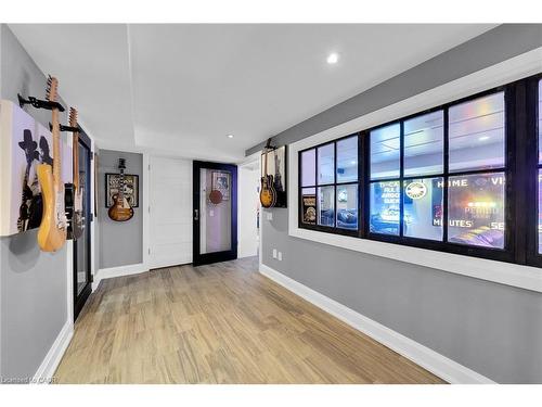 404 Mountain Brow Boulevard E, Hamilton, ON - Indoor Photo Showing Other Room