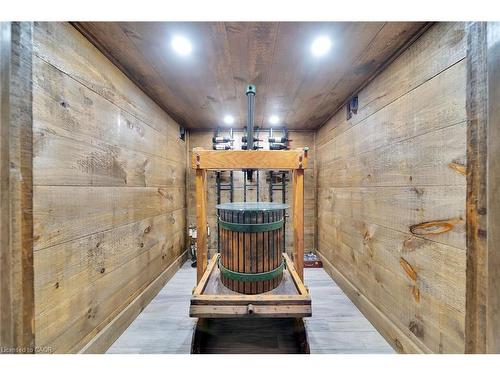 404 Mountain Brow Boulevard E, Hamilton, ON - Indoor Photo Showing Other Room