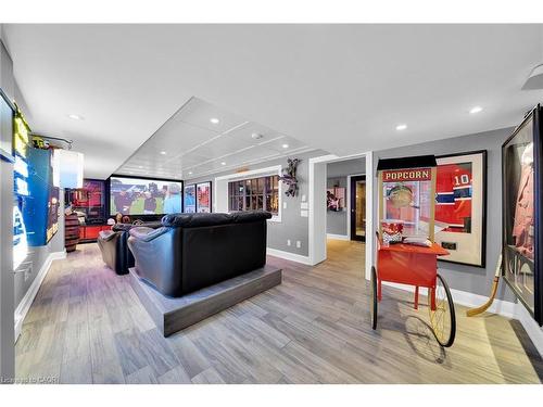 404 Mountain Brow Boulevard E, Hamilton, ON - Indoor Photo Showing Other Room