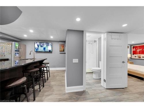 404 Mountain Brow Boulevard E, Hamilton, ON - Indoor