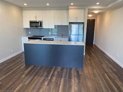 1907-15 Queen Street S Hamilton, ON L8P 0C6