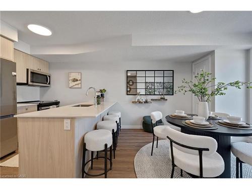 A4-410 Northfield Drive W, Waterloo, ON - Indoor