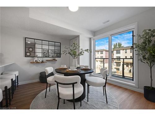 A4-410 Northfield Drive W, Waterloo, ON - Indoor Photo Showing Dining Room