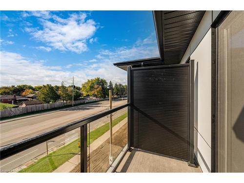 A4-410 Northfield Drive W, Waterloo, ON - Outdoor With Exterior