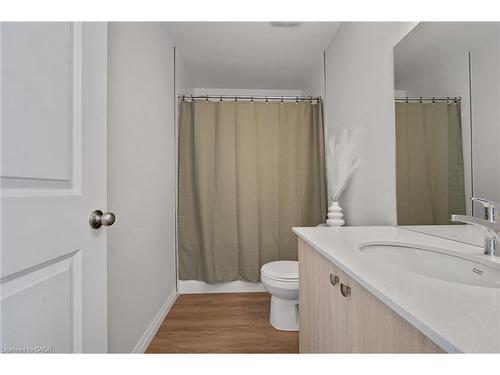 A4-410 Northfield Drive W, Waterloo, ON - Indoor Photo Showing Bathroom