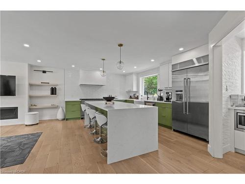 514 Oxbow Road, Waterloo, ON - Indoor Photo Showing Kitchen With Upgraded Kitchen