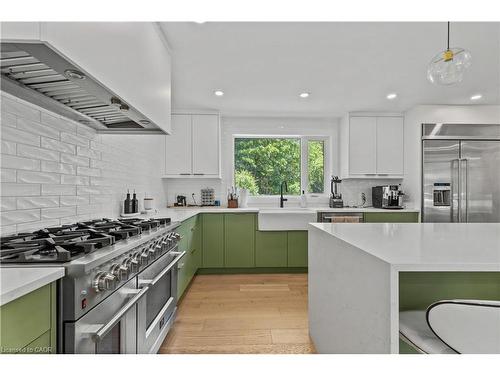 514 Oxbow Road, Waterloo, ON - Indoor Photo Showing Kitchen With Upgraded Kitchen