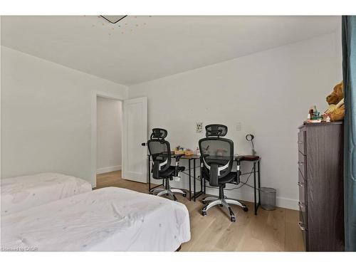 514 Oxbow Road, Waterloo, ON - Indoor Photo Showing Bedroom