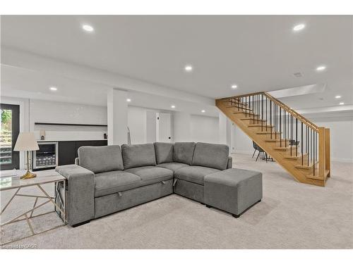 514 Oxbow Road, Waterloo, ON - Indoor Photo Showing Living Room