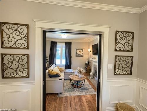 691 Wilson Street, Hamilton, ON - Indoor Photo Showing Other Room