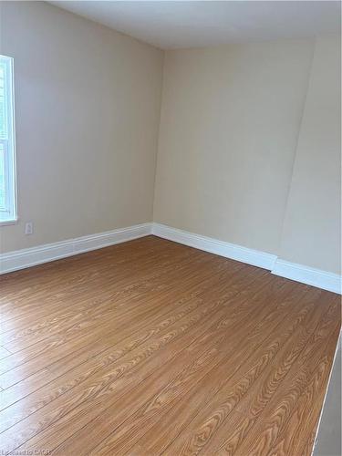 95 Sanford Avenue N, Hamilton, ON - Indoor Photo Showing Other Room
