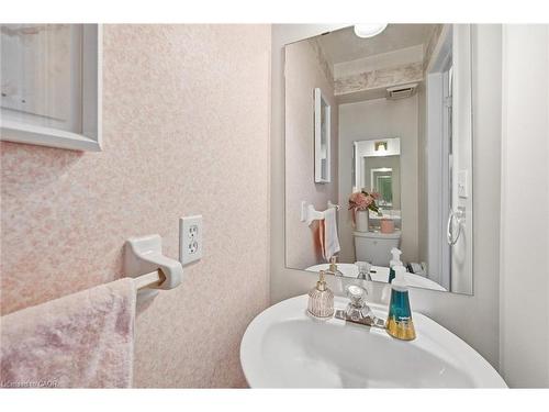 1-2230 Walkers Line, Burlington, ON - Indoor Photo Showing Bathroom