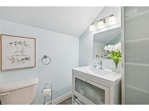 1-2230 Walkers Line, Burlington, ON - Indoor Photo Showing Bathroom