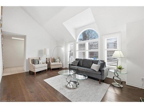 1-2230 Walkers Line, Burlington, ON - Indoor Photo Showing Living Room