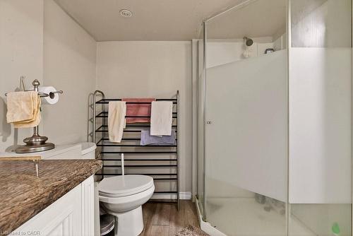 163 Hope Avenue, Hamilton, ON - Indoor Photo Showing Bathroom