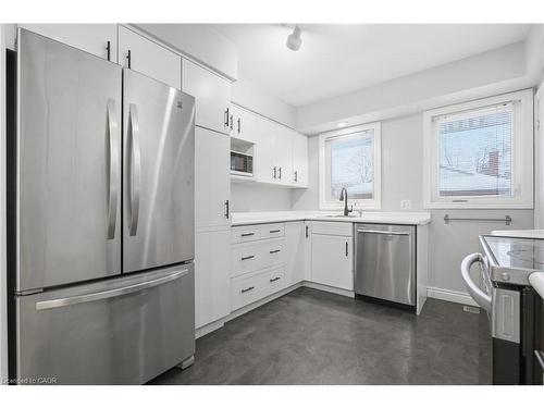 18 Harber Avenue, Kitchener, ON - Indoor Photo Showing Kitchen With Stainless Steel Kitchen