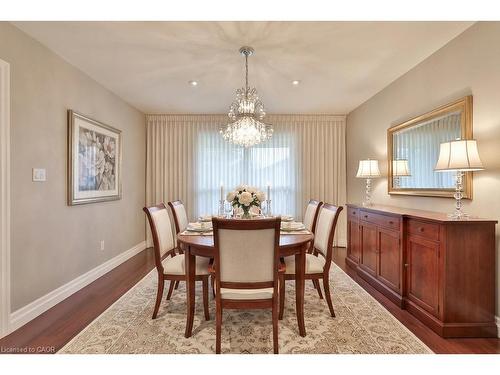 1179 Havendale Boulevard, Burlington, ON - Indoor Photo Showing Dining Room