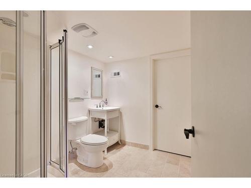 1179 Havendale Boulevard, Burlington, ON - Indoor Photo Showing Bathroom