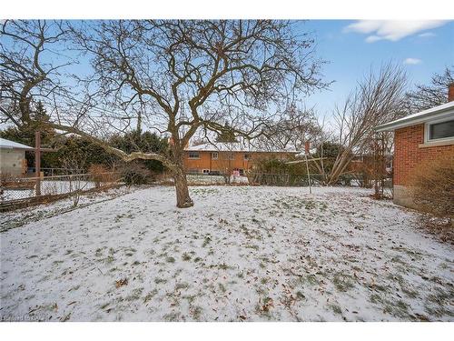 59 Cloke Court, Hamilton, ON - Outdoor