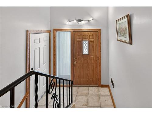 59 Cloke Court, Hamilton, ON - Indoor Photo Showing Other Room