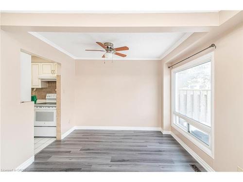35-14 Derby Street, Hamilton, ON - Indoor Photo Showing Other Room