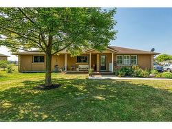 982 Highland Road E Stoney Creek, ON L8J 3G9