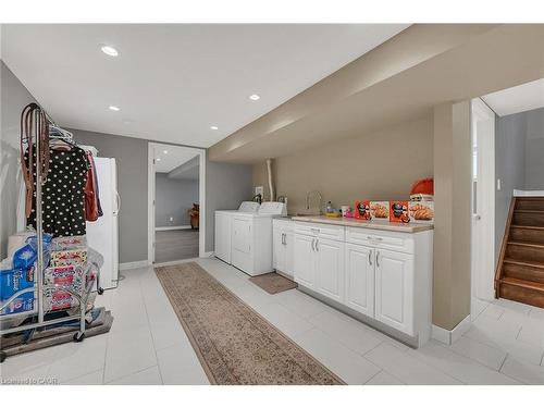 982 Highland Road E, Stoney Creek, ON - Indoor Photo Showing Other Room