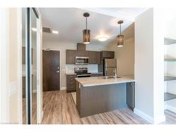 421-118 King Street E Hamilton, ON L8N 0A9