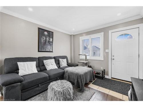 410 Cope Street, Hamilton, ON - Indoor Photo Showing Living Room