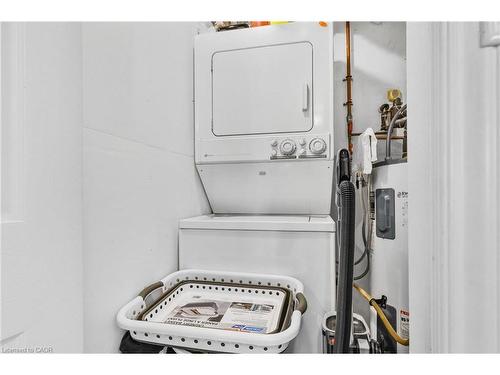 410 Cope Street, Hamilton, ON - Indoor Photo Showing Laundry Room