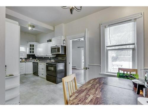 802 Waterloo Street, London, ON - Indoor