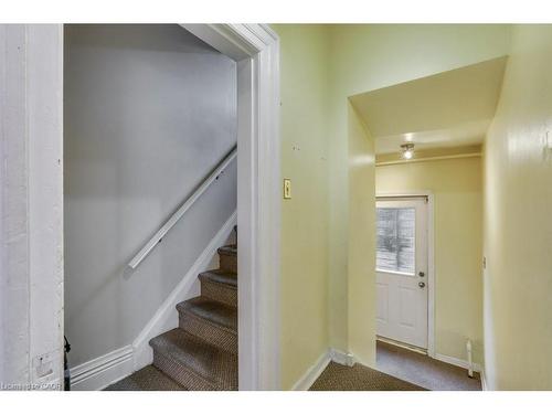 802 Waterloo Street, London, ON - Indoor Photo Showing Other Room