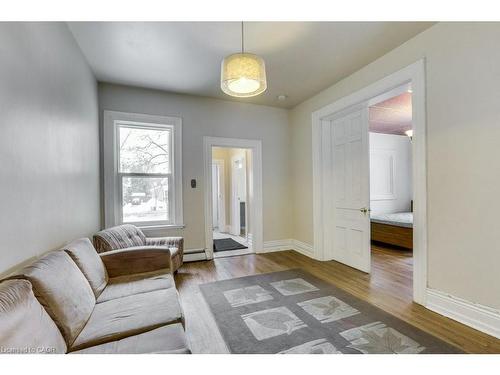 802 Waterloo Street, London, ON - Indoor