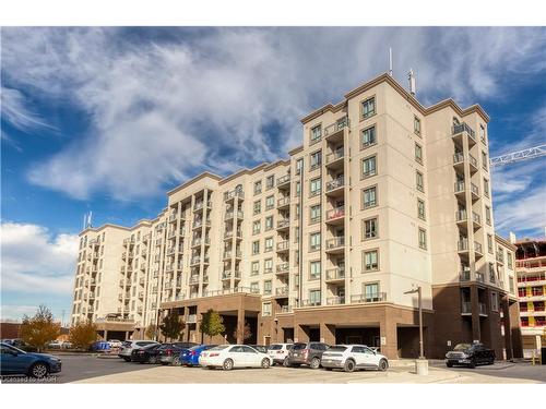 520-2486 Old Bronte Road, Oakville, ON - Outdoor With Balcony With Facade