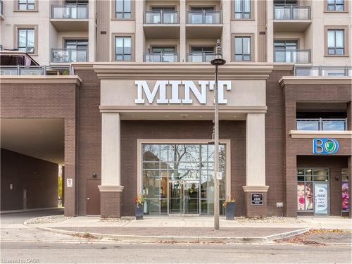 520-2486 Old Bronte Road, Oakville, ON - Outdoor With Balcony With Facade