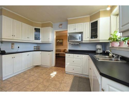 992 Baldwin Road, Mississauga, ON - Indoor Photo Showing Kitchen With Double Sink