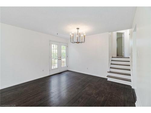 1093 Parthia Crescent, Mississauga, ON - Indoor Photo Showing Other Room