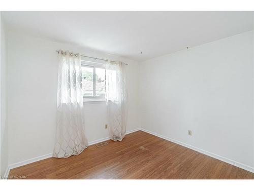 1093 Parthia Crescent, Mississauga, ON - Indoor Photo Showing Other Room