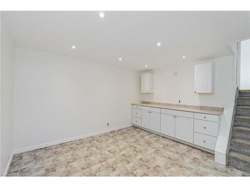 1093 Parthia Crescent, Mississauga, ON - Indoor Photo Showing Other Room