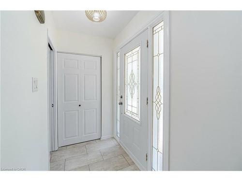 1093 Parthia Crescent, Mississauga, ON - Indoor Photo Showing Other Room
