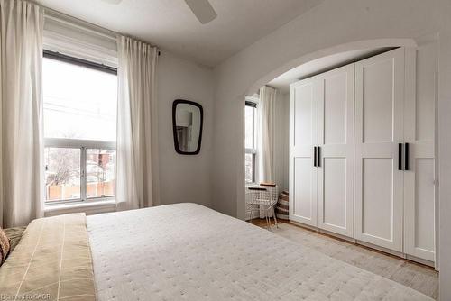 114 Chestnut Avenue, Hamilton, ON - Indoor Photo Showing Bedroom