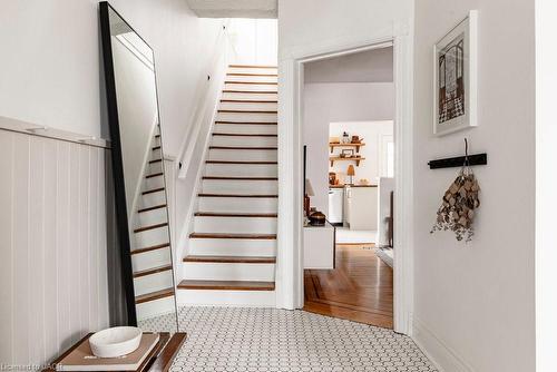 114 Chestnut Avenue, Hamilton, ON - Indoor Photo Showing Other Room