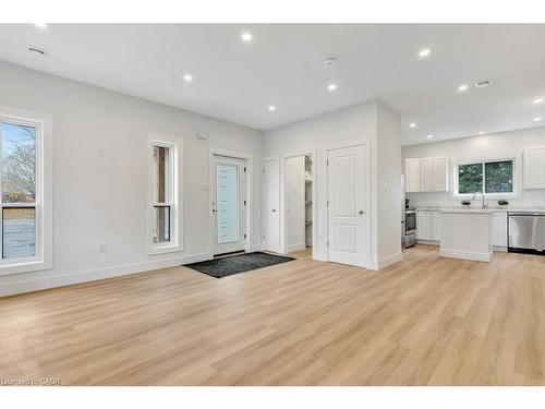 C-67 Kimberly Crescent, Kitchener, ON - Indoor Photo Showing Kitchen