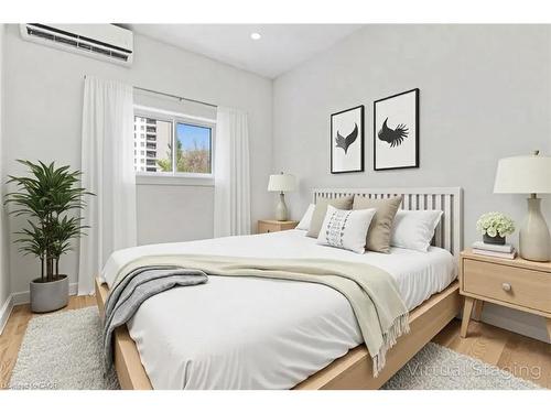 C-67 Kimberly Crescent, Kitchener, ON - Indoor Photo Showing Bedroom